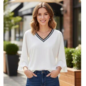 Peace of Cloth by Jaime Top The Jones White V Neck Oversized Pullover Size S